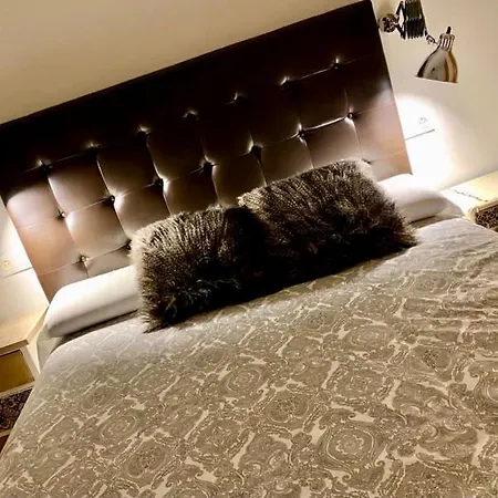 Bpirineos-la Casita Del Rebeco * Бенаске